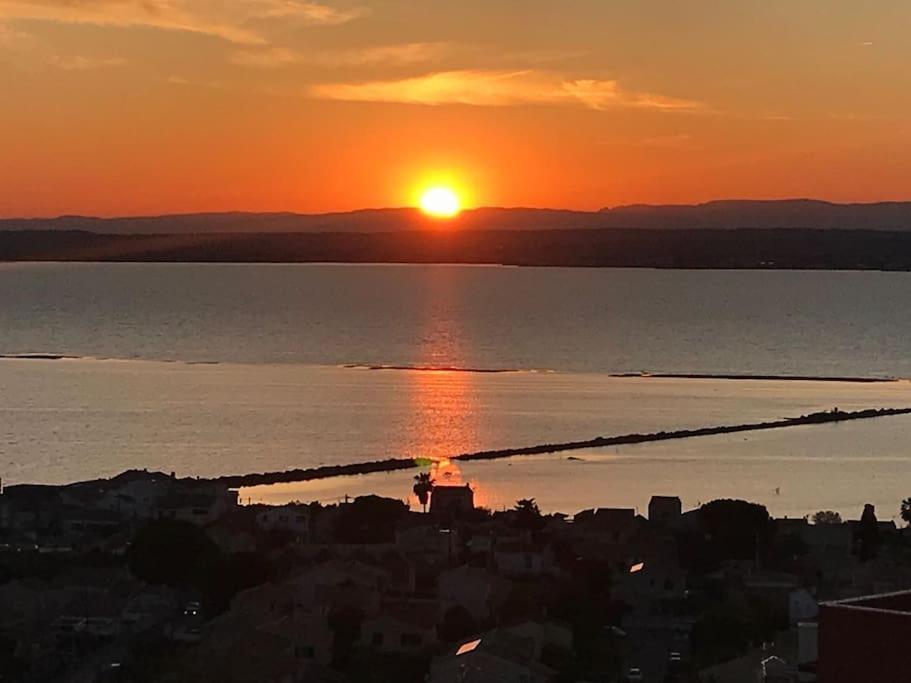 Luxueux T3 Piscine Et Vue Somptueuse Lägenhet Sète Exteriör bild