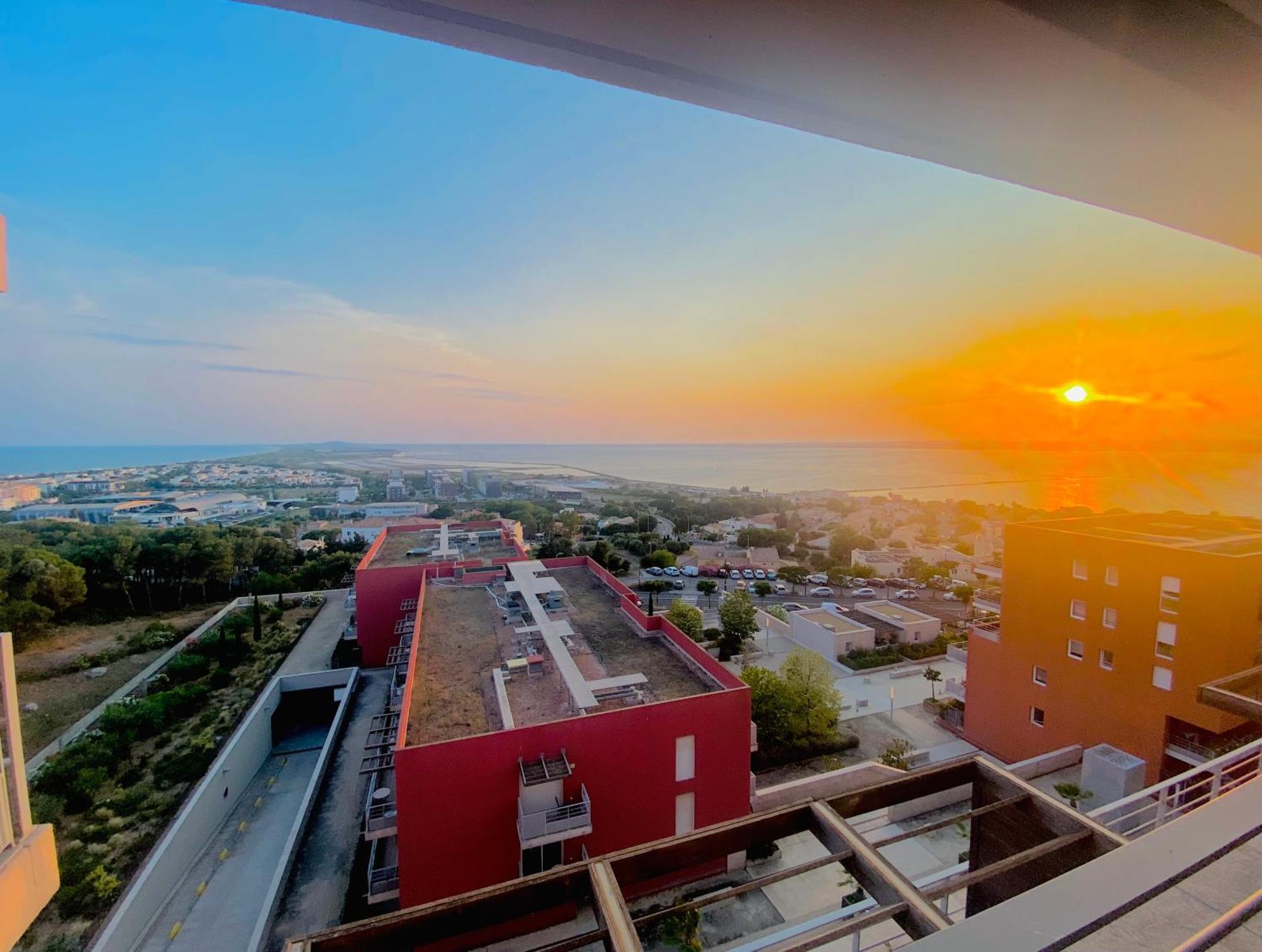 Luxueux T3 Piscine Et Vue Somptueuse Lägenhet Sète Exteriör bild